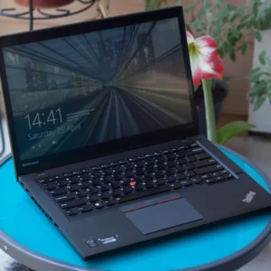 Lenovo ThinkPad T450 TOUCH , Intel Core i5 5300U , 8GB RAM DDR3 , 256 SSD من الجيل الخامس - Image 2